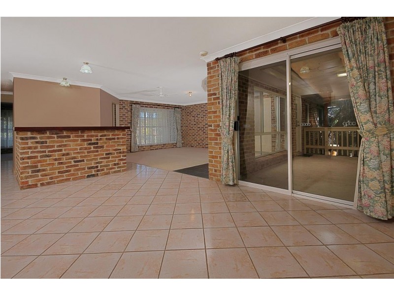 10 Sunshine Bay Road, Sunshine Bay NSW 2536