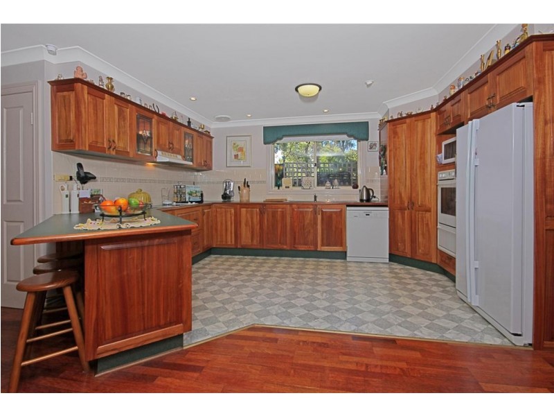 12 Poole Place, Sunshine Bay NSW 2536