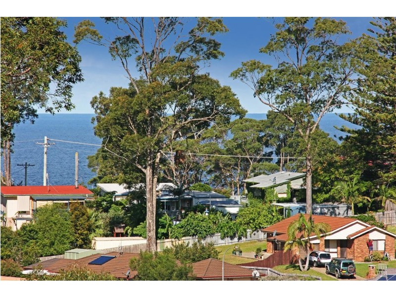 12 Poole Place, Sunshine Bay NSW 2536