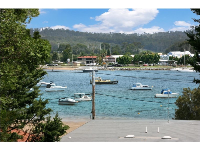 33 Penthouse Place, North Batemans Bay NSW 2536