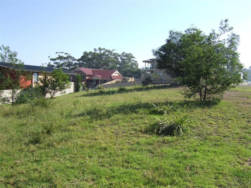 2 Courtenay Crescent, Long Beach NSW 2536