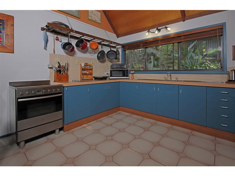 433 George Bass Dr, Malua Bay NSW 2536