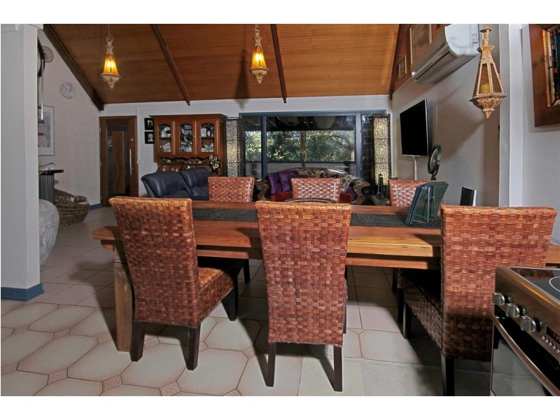 433 George Bass Dr, Malua Bay NSW 2536