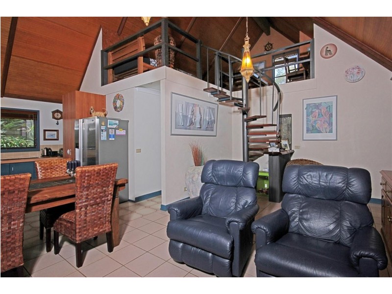 433 George Bass Dr, Malua Bay NSW 2536