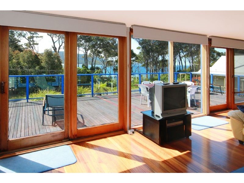 8 Depot Beach Road, Depot Beach NSW 2536