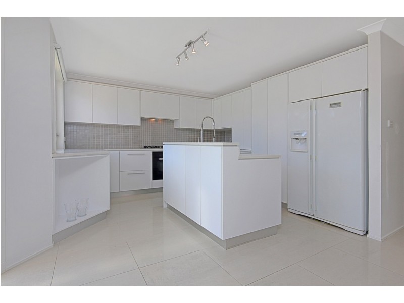 8 Hanna Place, North Batemans Bay NSW 2536