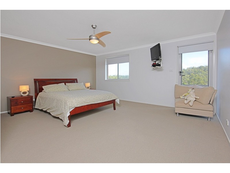 8 Hanna Place, North Batemans Bay NSW 2536