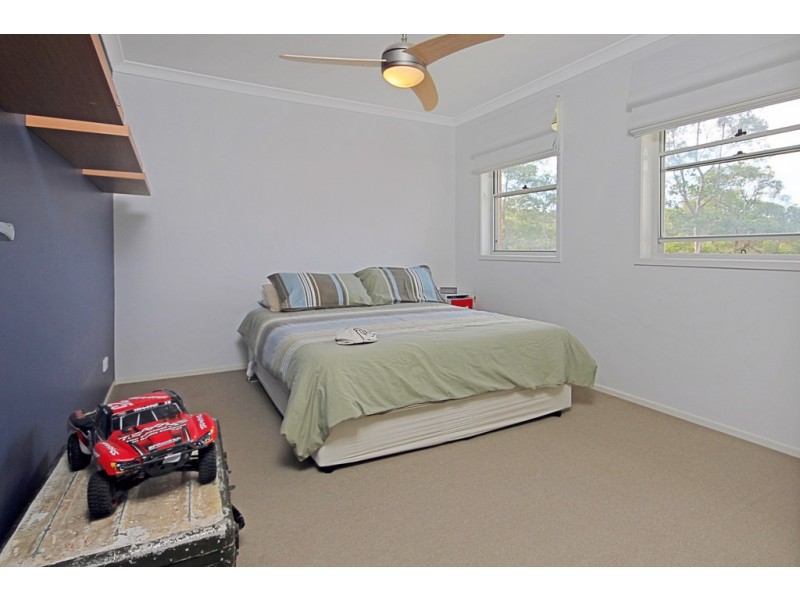 8 Hanna Place, North Batemans Bay NSW 2536