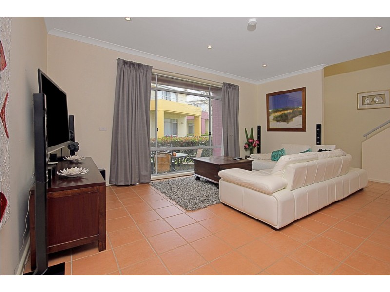 6/1A Myamba Parade, Surfside NSW 2536