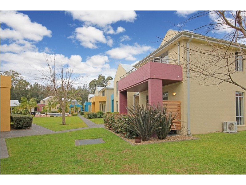 6/1A Myamba Parade, Surfside NSW 2536