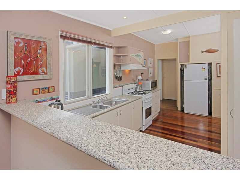 35 Grant Street, Broulee NSW 2537