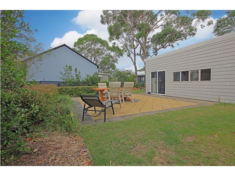 35 Grant Street, Broulee NSW 2537
