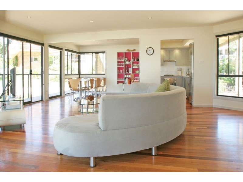 7 Billabong Place, Surf Beach NSW 2536