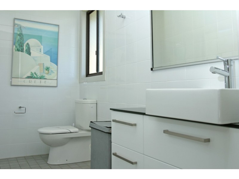 7 Billabong Place, Surf Beach NSW 2536