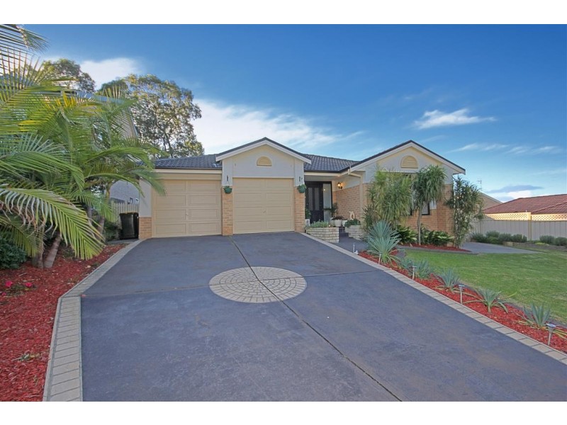 16 Wentworth Avenue, Sunshine Bay NSW 2536