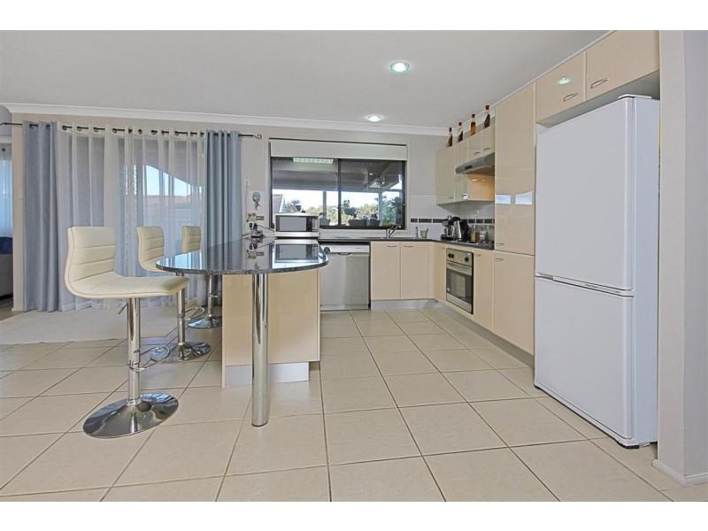 16 Wentworth Avenue, Sunshine Bay NSW 2536