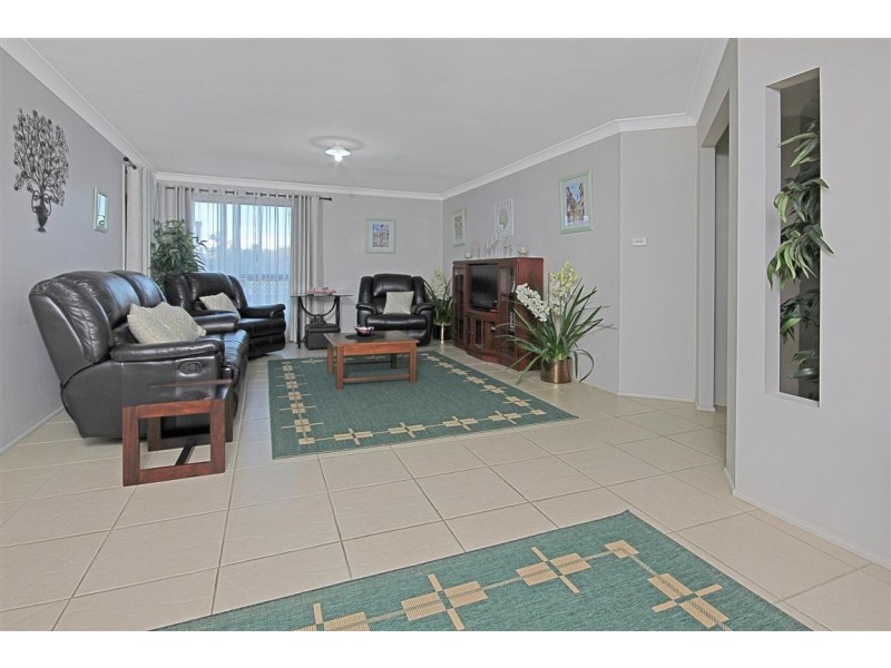 16 Wentworth Avenue, Sunshine Bay NSW 2536