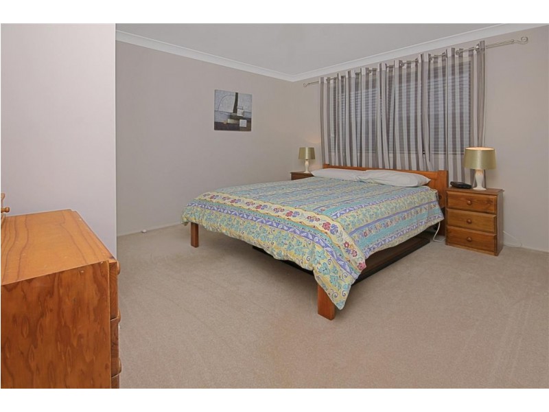 16 Wentworth Avenue, Sunshine Bay NSW 2536