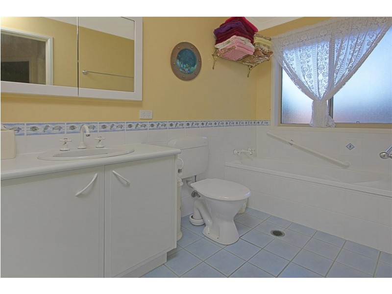 58 Grantham Road, Batehaven NSW 2536