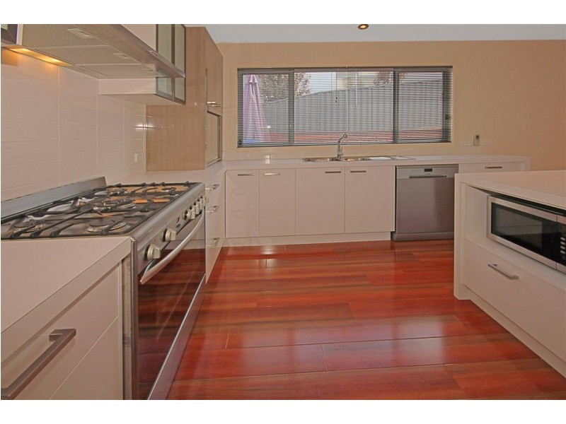 2 France Place, Long Beach NSW 2536