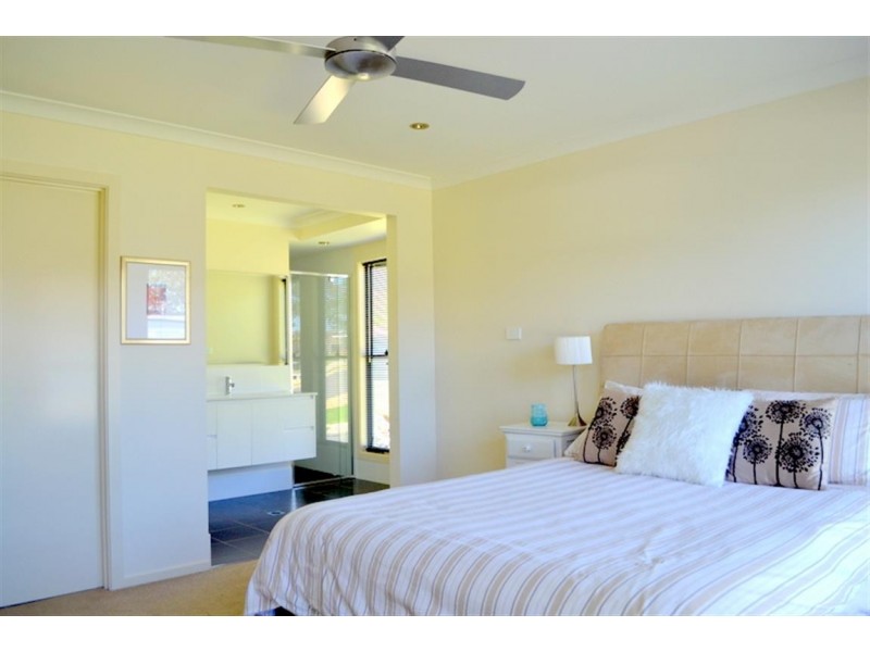 2 France Place, Long Beach NSW 2536