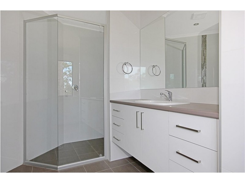 19 Oakwood Way, Catalina NSW 2536