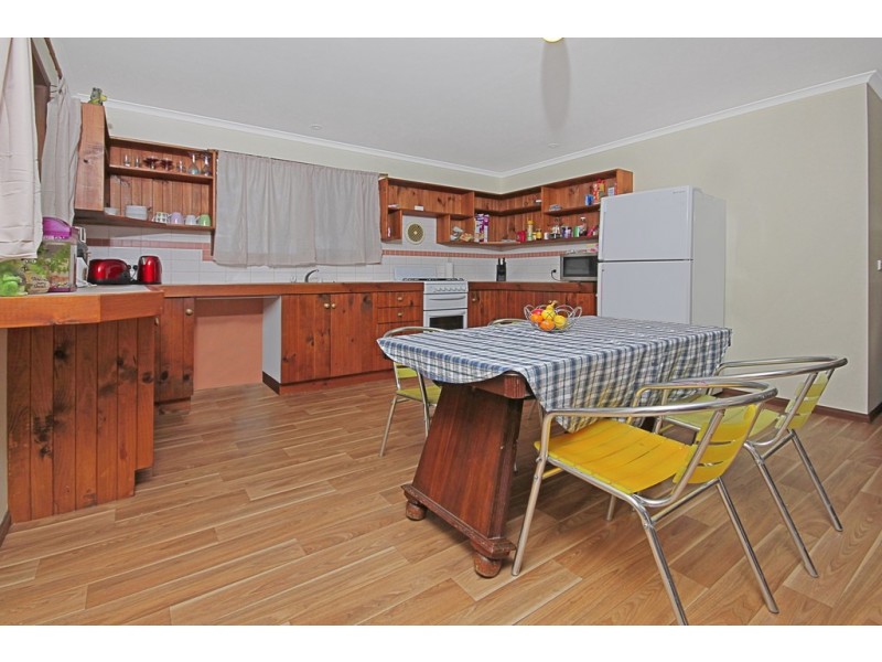 7 Connells Close, Mossy Point NSW 2537