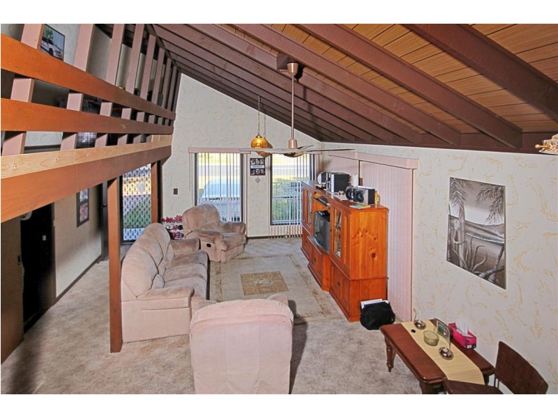 25 Myamba Parade, Surfside NSW 2536