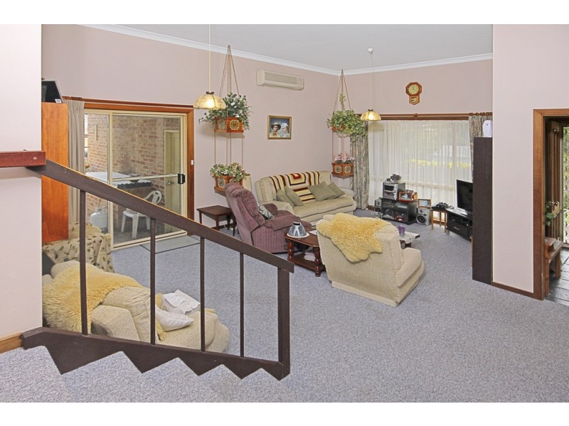 12 Lincoln Crescent, North Batemans Bay NSW 2536