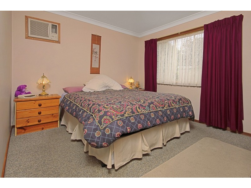 12 Lincoln Crescent, North Batemans Bay NSW 2536