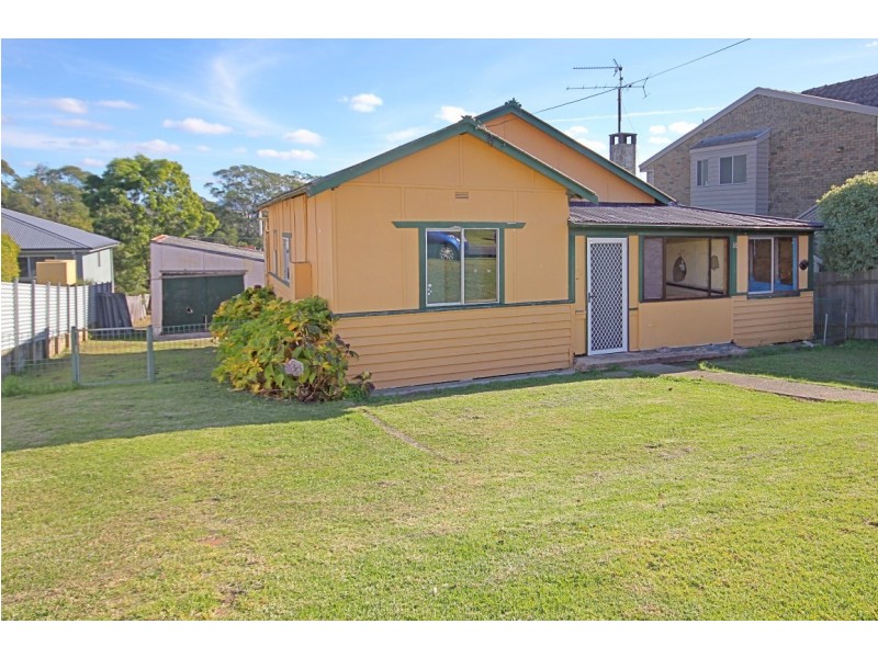 18 Pacific Street, Batemans Bay NSW 2536