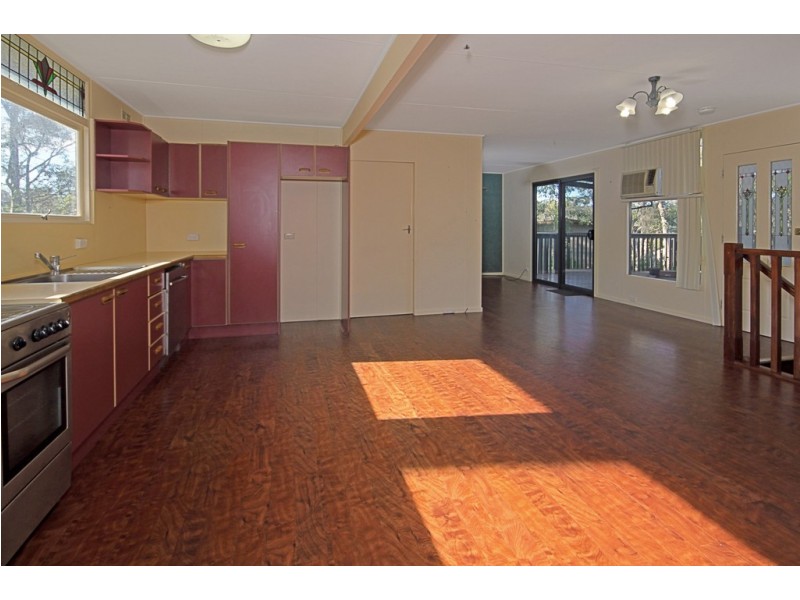 10 Dilkira Close, Surfside NSW 2536