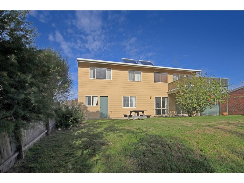 83 Maloneys Drive, Maloneys Beach NSW 2536