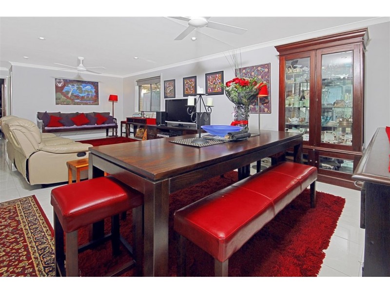 17 Luks Way, Batehaven NSW 2536