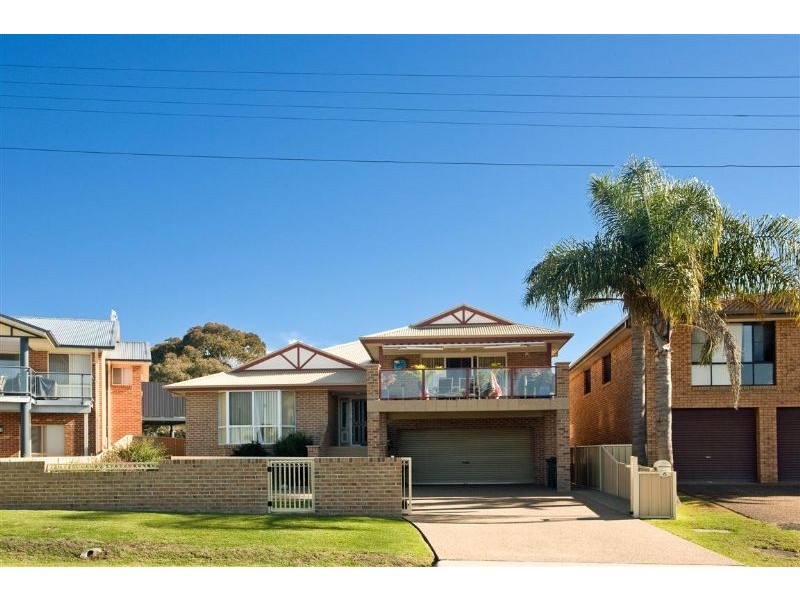 6 Ocean Road, Batehaven NSW 2536