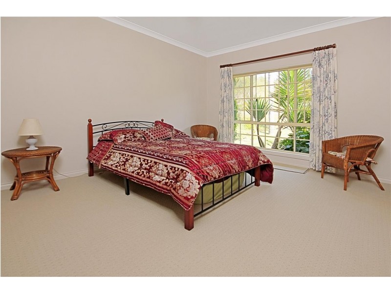 8 Kauzal Crescent, Surf Beach NSW 2536