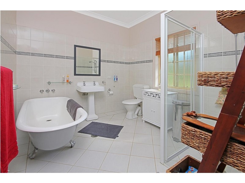 8 Kauzal Crescent, Surf Beach NSW 2536