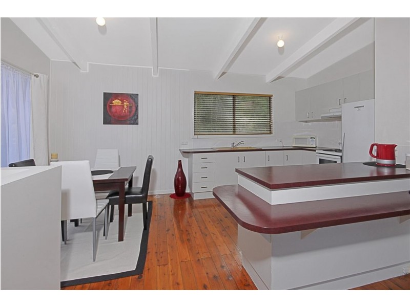 30 Palana Street, Surfside NSW 2536