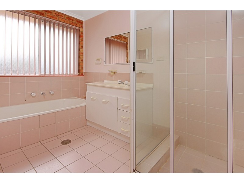 2/1 Tristania Parade, Maloneys Beach NSW 2536
