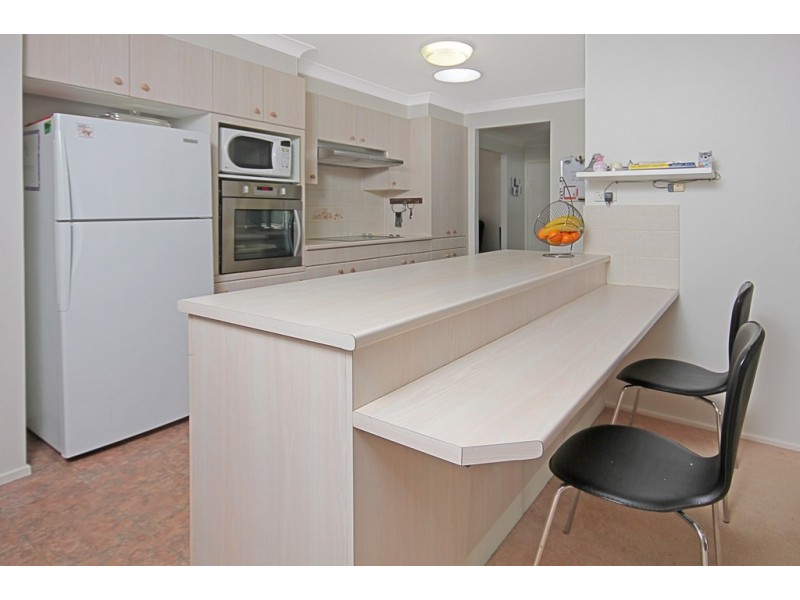 28 Karoola Crescent, Surfside NSW 2536