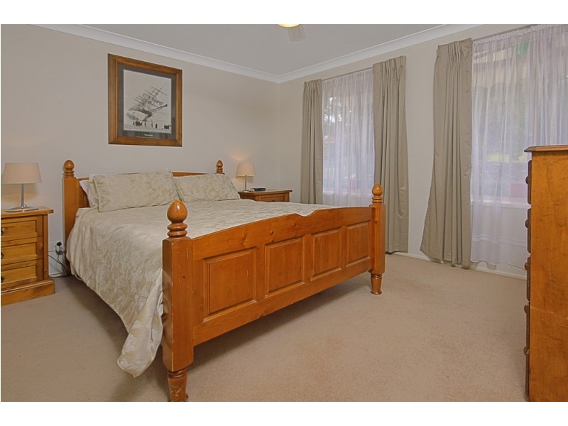 28 Karoola Crescent, Surfside NSW 2536