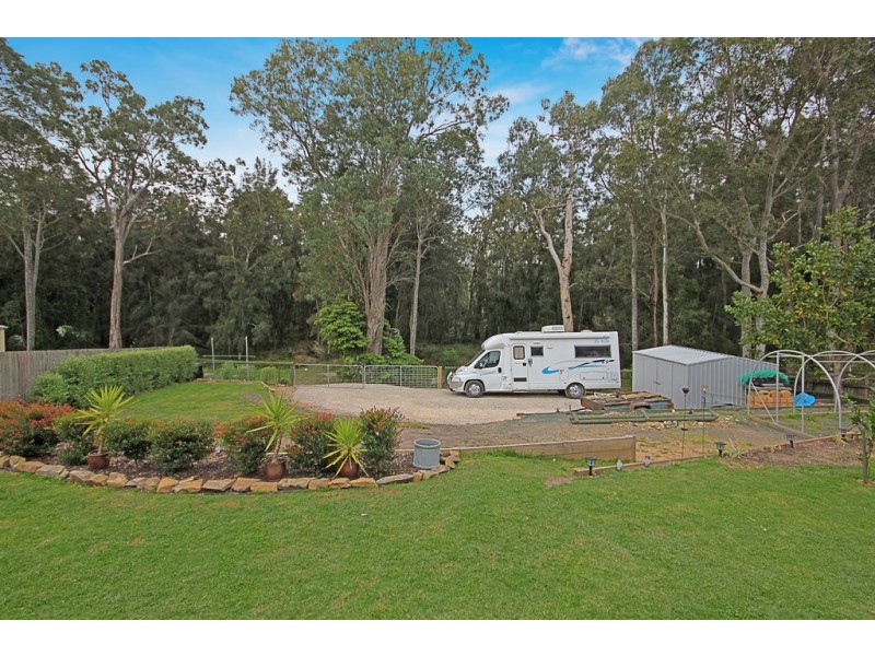 28 Karoola Crescent, Surfside NSW 2536