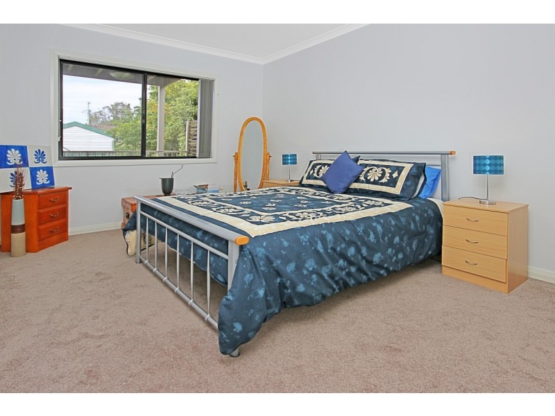 2/65 Golf Links Drive, Batemans Bay NSW 2536