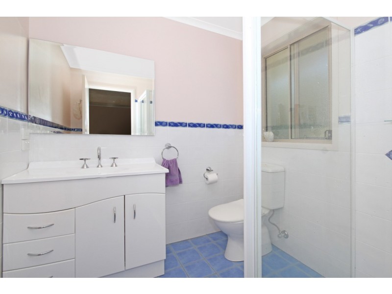 14 Gibson Place, Batehaven NSW 2536