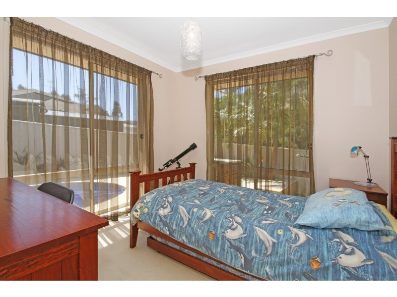 14 Gibson Place, Batehaven NSW 2536