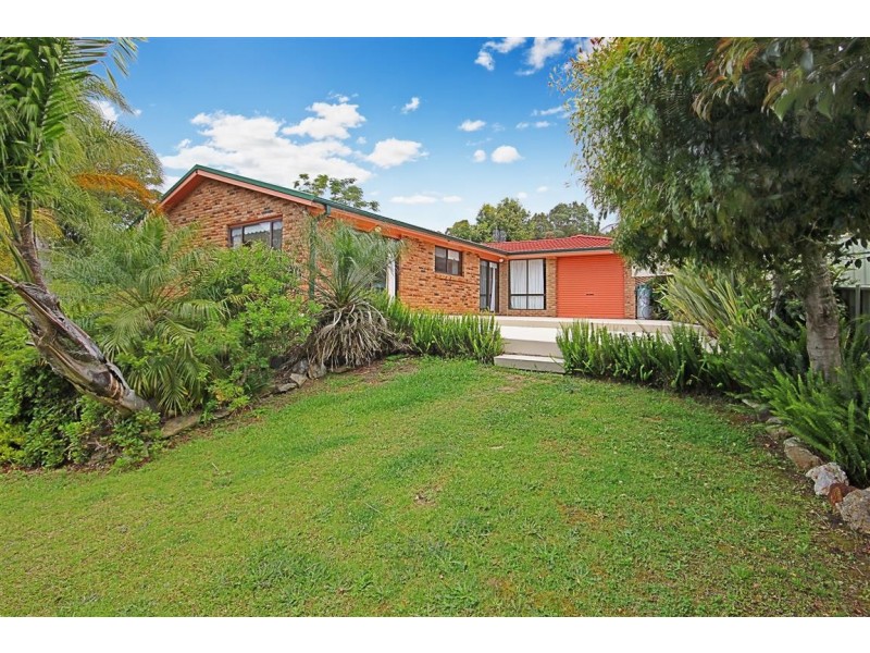 4 Blaxland Court, Sunshine Bay NSW 2536