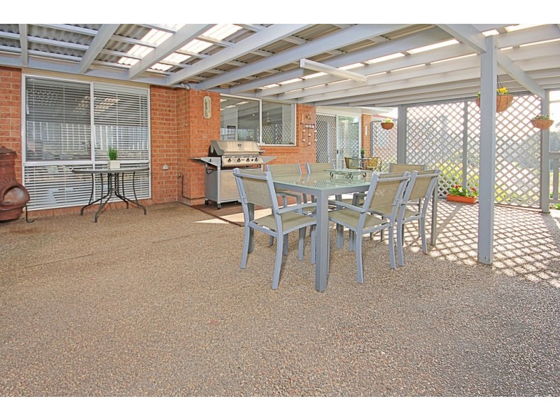 1 Gull Close, Catalina NSW 2536