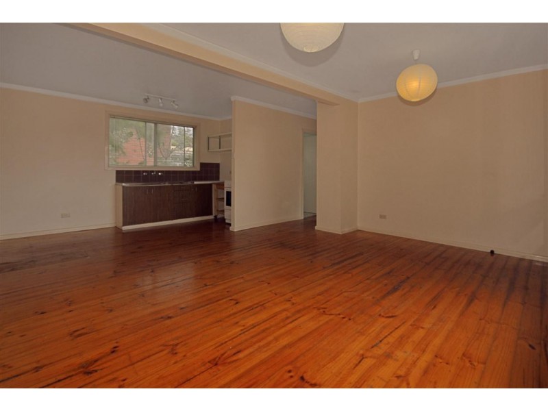 11 Pine Street, Batehaven NSW 2536