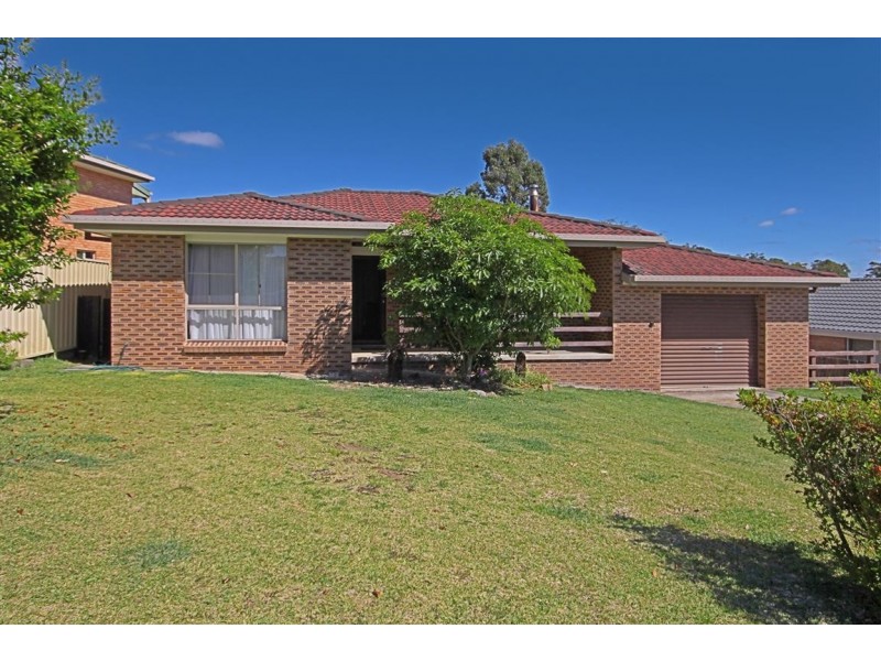 8 Wills Crescent, Denhams Beach NSW 2536