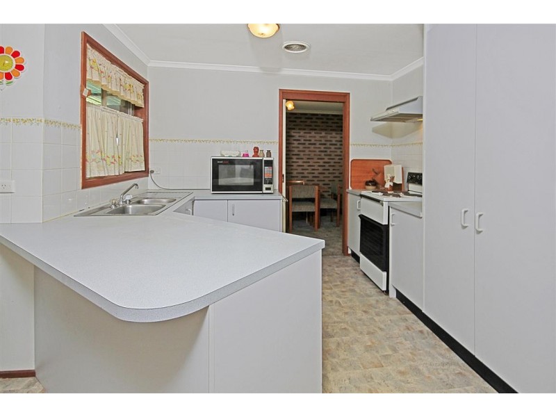 8 Wills Crescent, Denhams Beach NSW 2536